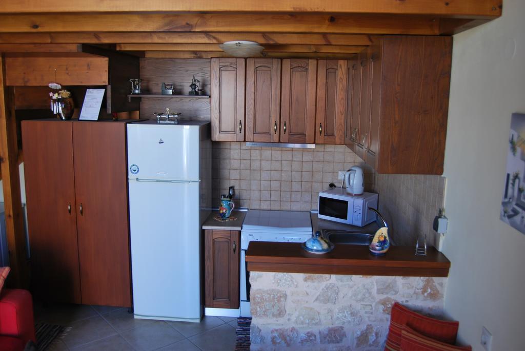 Вилла Mika'S House Халки Номер фото